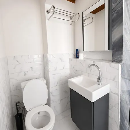 מלון דירות I1 - Stunning Seaview, By The Tram, Jacuzzi איסטמבול